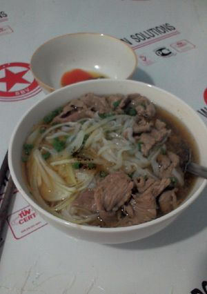 Hình của món Phở bò tái.