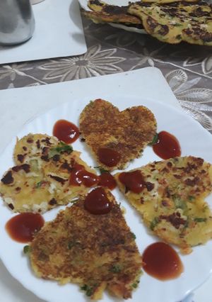 A picture of Mix veggies paneer pancake.