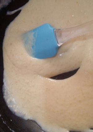 A picture of Bèchamel sauce.