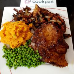 A picture of My Marinated Pork chops so yummy ☺️.
