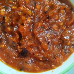 A picture of Pizza sauce.