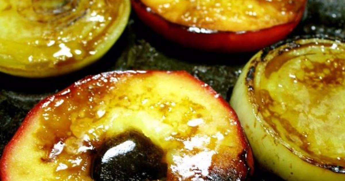 Apple and Onion Steaks with Wasabi Soy Sauce Recipe by cookpad.japan