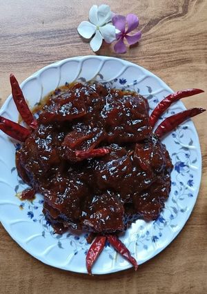 কাঁচা আমের টক ঝাল মিষ্টি আচার (kacha aamer tok jhal mishti achaar recipe in Bengali) রেসিপির প্রধান ছবি