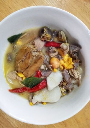 รูปของ ต้มยำพวงไข่