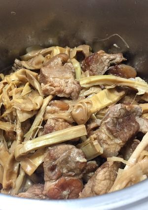 桂竹筍控肉 的食譜成品照片