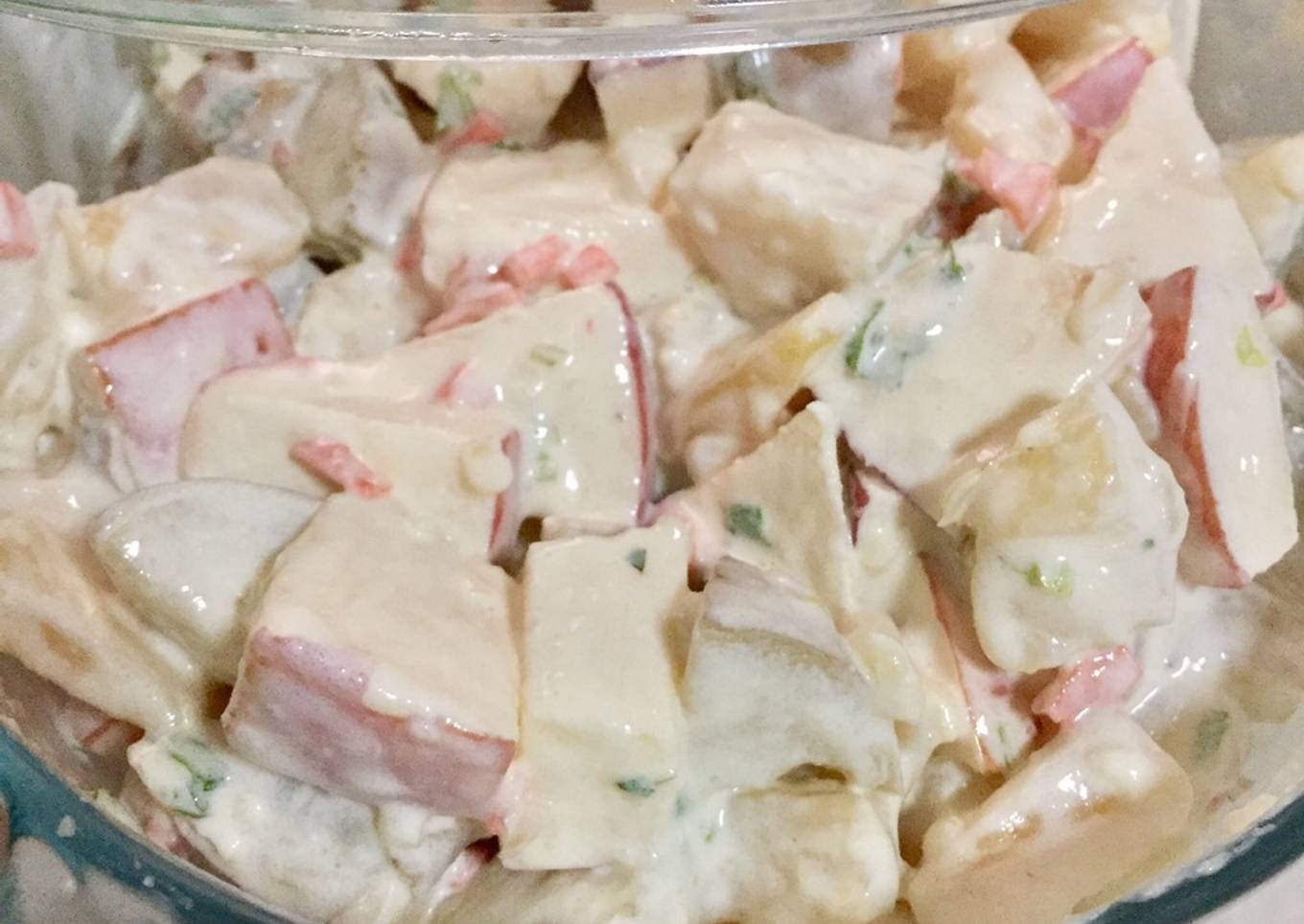 Apple salad with potato cream