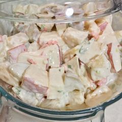 A picture of Creamy Potato Apple Salad.