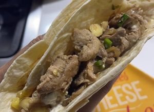 Una foto de Tortilla wrap de solomito de cerdo