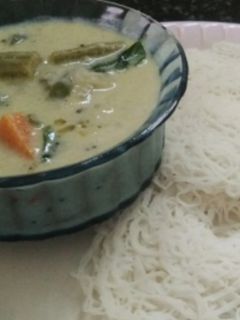 தேங்காய்ப்பால் சொதி குருமா (Thenkaaipaal sothi kuruma recipe in tamil) செய்முறை முக்கிய புகைப்படம்