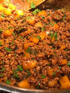 A picture of Beef and chorizo tacos.