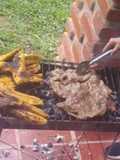 Comida de campo Asado y Plátano Maduro con Queso
