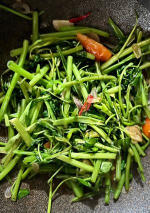 Foto resep Tumis kangkung simple banget