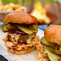 A picture of My Kickin’ Chuck Burger.
