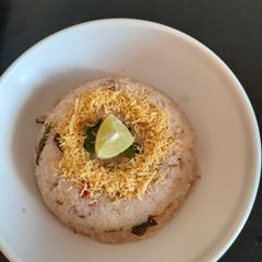 A picture of Suji upma.