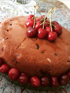 عکسی از دستور کیک گیلاس شکلاتی