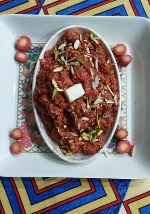 A picture of Carrot paneer Halwa.