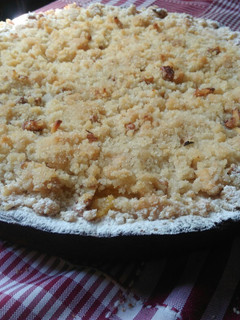 Una foto de Tarta de manzanas con crumble de nueces Sin manteca