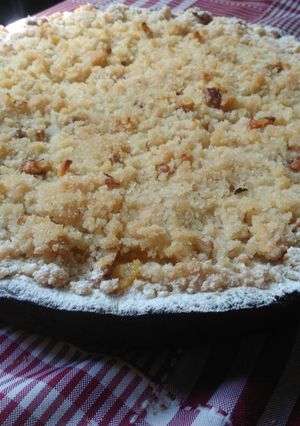 Una foto de Tarta de manzanas con crumble de nueces Sin manteca