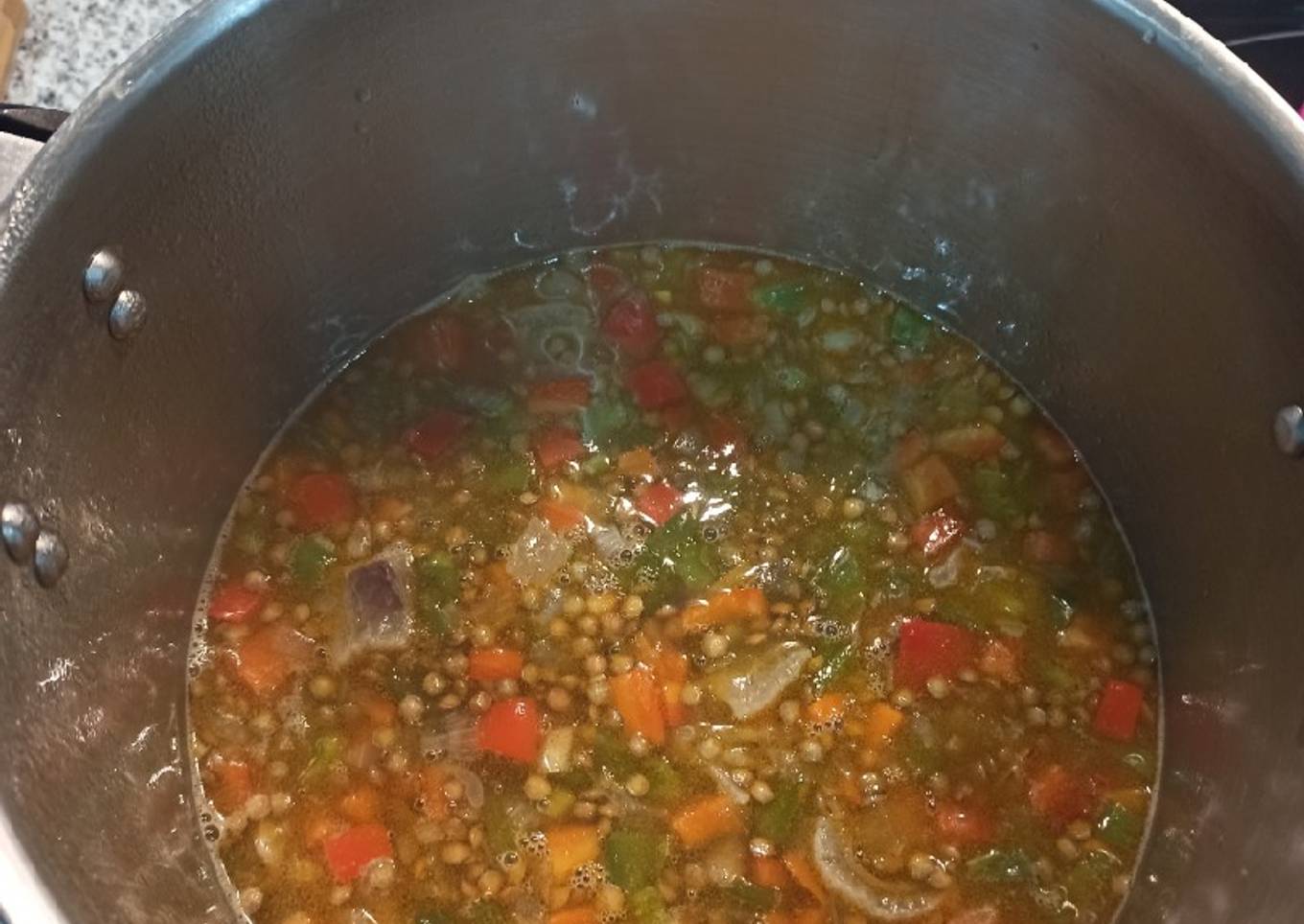 Lentejas con verduras 🥕🌶️ y chorizo🥓