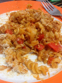 Una foto de Fideos con salsa bologñesa