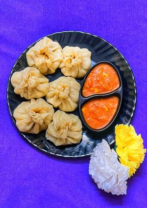 স্টীম চিকেন মোমো (steam chicken momo recipe in Bengali) রেসিপির প্রধান ছবি