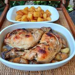 A picture of Ayam Kurma Apel Oven dan Kentang Karamel.