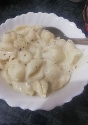 ક્રીમી અને ચીઝી પાસ્તા (Creamy Cheesy Pasta Recipe In Gujarati) રેસીપી મુખ્ય ફોટો