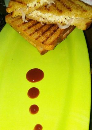 A picture of Healthy Paneer sandwich.