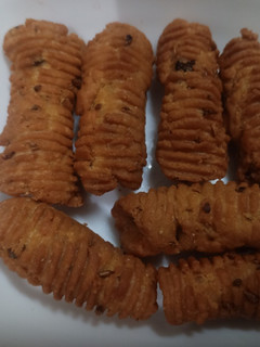 ખસ્તા નીમકી (khasta nimki recipe in Gujarati) રેસીપી મુખ્ય ફોટો