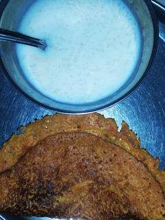 બેસન ના ચીલા (Besan Chila Recipe In Gujarati) રેસીપી મુખ્ય ફોટો