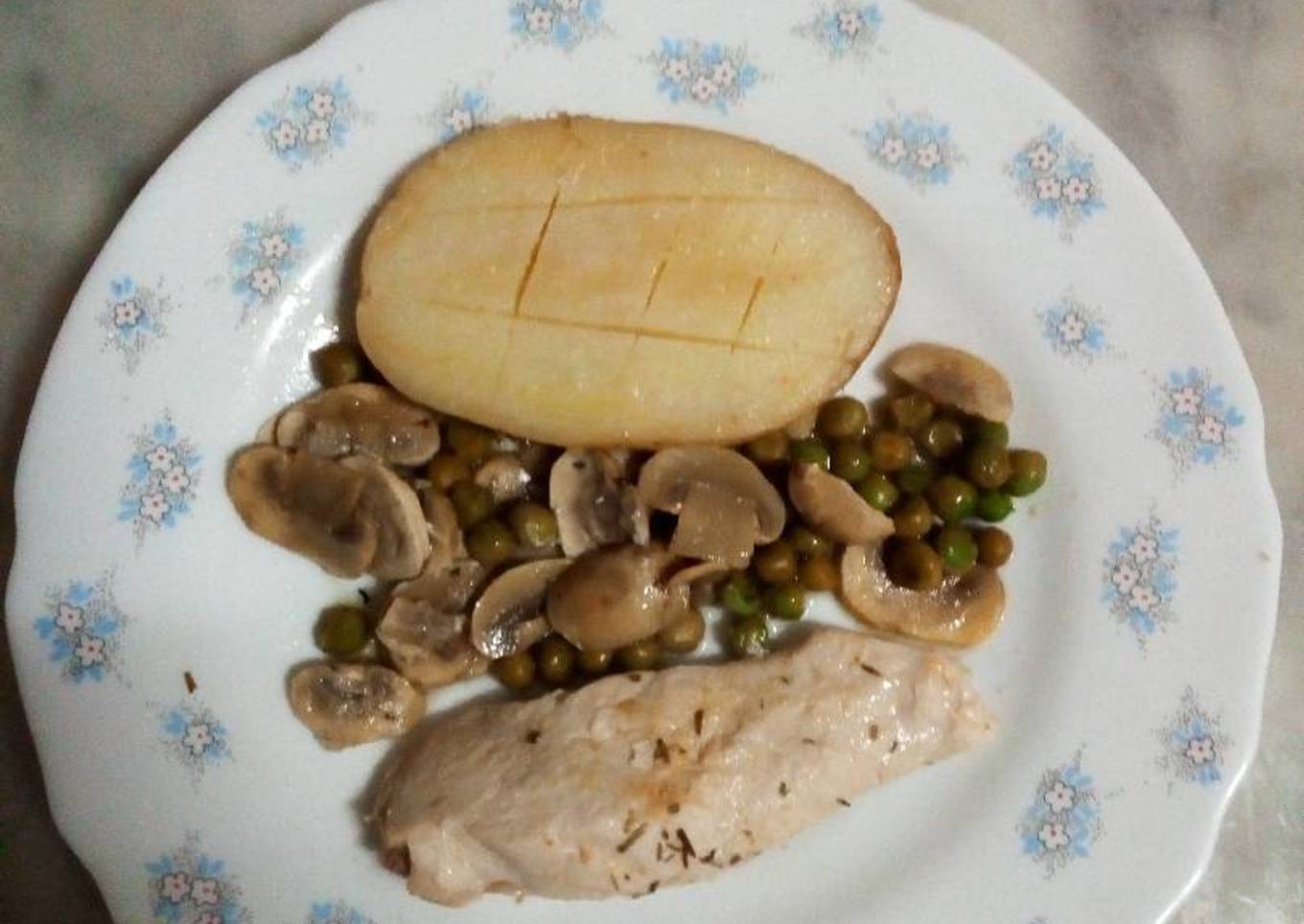 Chicken breast with roll