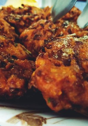 A picture of Shreded chicken pakode.