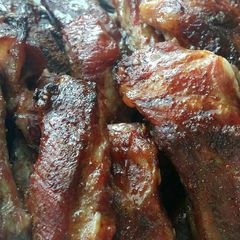 A picture of Vickys Baked Spare Ribs - Dry Rub Style, GF DF EF SF NF.