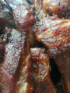 A picture of Vickys Baked Spare Ribs - Dry Rub Style, GF DF EF SF NF.