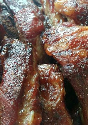 A picture of Vickys Baked Spare Ribs - Dry Rub Style, GF DF EF SF NF.