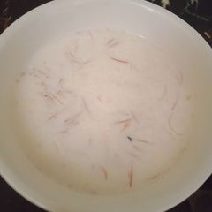 A picture of Sheer khurma.