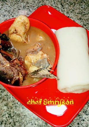 A picture of Nsala soup and akpu 😋😋.