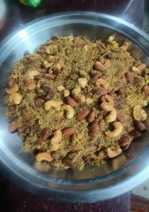 A picture of Moong daal Panjeeri.