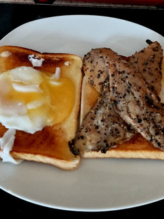A picture of My Peppered Mackeral on toast with Poached Egg 🥰.