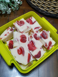 Foto resep Strowbery yogurt frozen