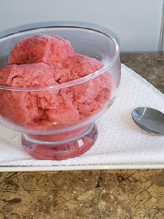 Una foto de Helado de fresa