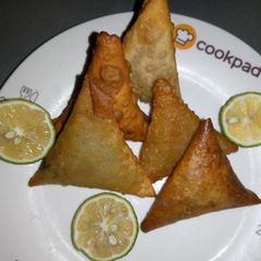 A picture of Green grams Samosa.