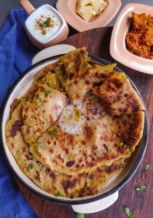 A picture of Title : aloo paratha.