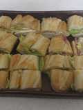 Cuatro bocadillos troceados