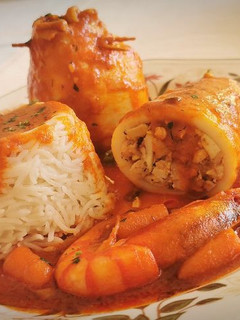 Una foto de Calamar relleno de Gambas rojas