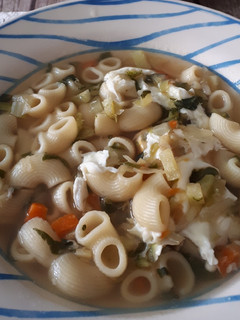 Una foto de Sopa rápida de verduras