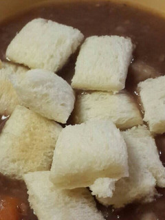 Foto resep Bruinebonensoep (Sup kacang merah khas Belanda)
