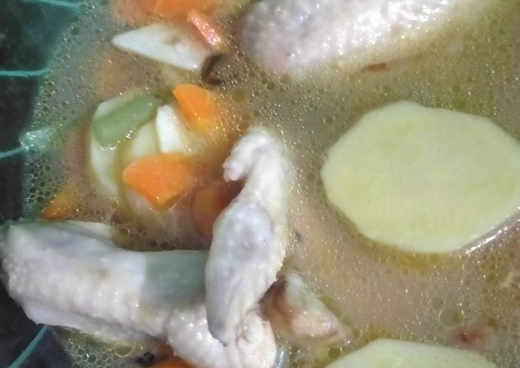 Cara Termudah Membuat Sup ayam enak dan simpel Lezat