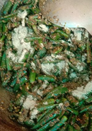 हरी मिर्ची का अचार रेसिपी मुख्य फोटो