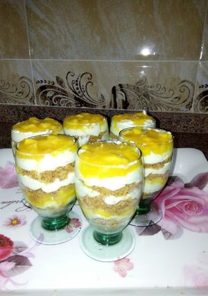 صورة لوصفة كنافه نافه بالمانجا والكريمه 🍧